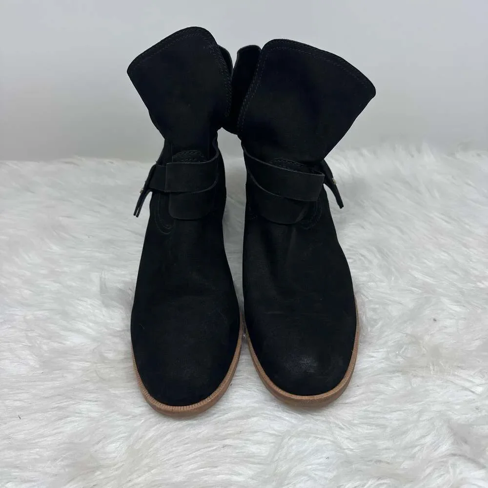 UGG ELORA‎ Black Suede Ankle Boot